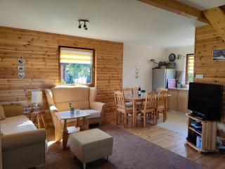 Large, comfortable holiday home with a garden - 2