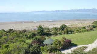 Pā Tōrea Beach Stay - 9