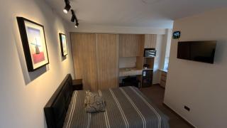 Modern Loft in the Heights - 8