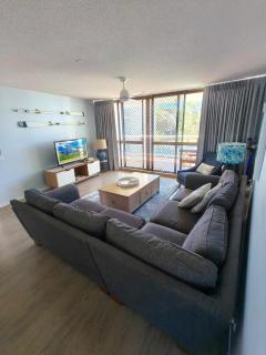 Gemini Resort, 2bedroom Unit19 and carpark Golden Beach, Caloundra - 5