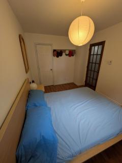 Entire 1BR, Office, Parking & Garden Access aprtm - 4