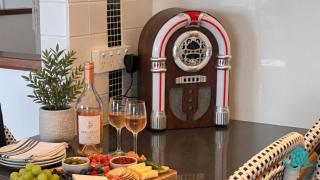 Splendour Hideaway - Table games and oasis pool - 2