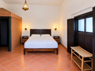 CASONA NINITA Hotel Boutique Media Luna - 9