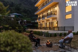 StayVista at The Pandavas - Brookside Bliss with Bonfire - 9