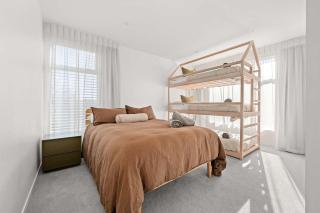 Brand New Luxury Home in Central Hamilton - Hamilton - 3