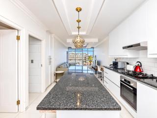 Modern Blouberg Beach Pad Views Pool Parking - 2