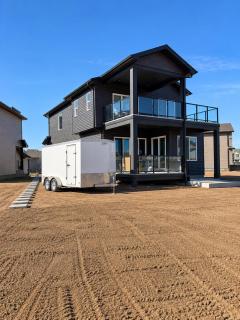 Modern 2BR Retreat King Bed Heated Bath Floors - 6