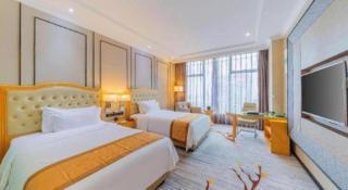 Golden Phoenix International Hotel - 1