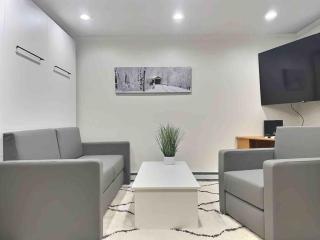CozyDen- Location, Ski Off/ Shuttle On - 3