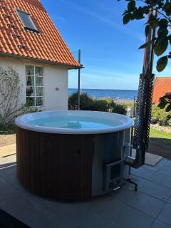 Luxury Holiday Home With Sea View - 9