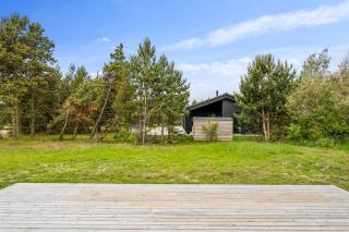 New Inviting Holiday Home Near Beach And Nature - 4