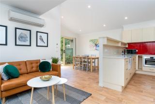 Peaceful 1BR Courtyard Unit in quiet Dickson - 3
