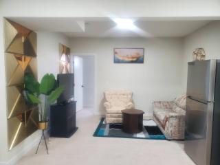 Oasis Suite Chestermere - 7