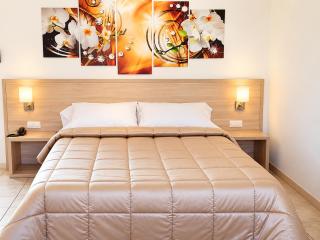 Hotel Park Village - 0