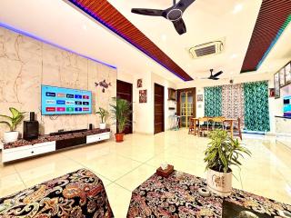 Luxurious Whole 3BHK at FilmNagar by Agartha Atithya - 0