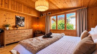 Alpine 2 Chalets I Sleeps 12 I Frutigen I Parking - 2