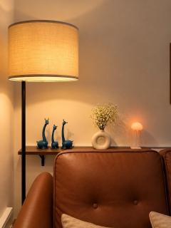 The Cozy Hive - Fantasy Room & Luxe Dreamy 2BHK - 4