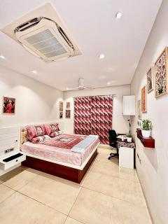 Luxurious Whole 3BHK at FilmNagar by Agartha Atithya - 4