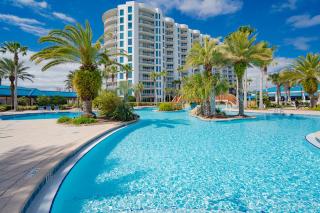 Poolside Paradise Resort Pool - 0