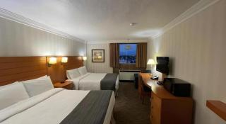 The Glenmore Inn & Convention Centre - 9