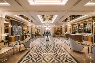 Classyc Hotel Hang Buom - 6