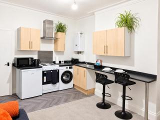 Apartment for Construction Workers in Bedford - 0