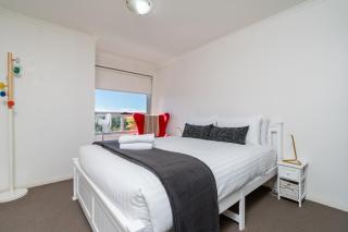 Spacious and Cosy Apt with Great Views in Braddon - Hosted by CanStay - 8