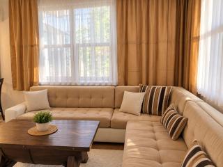 apartment with garden 9 km from the airport - 9
