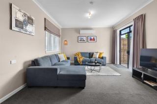 Charming 3 Bedroom Family Home Pet Friendly - 0