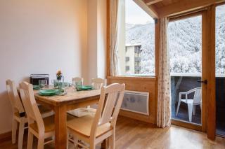 Grand Roc A220 from Slopes 150m , View & Parking - Happy Rentals - 9