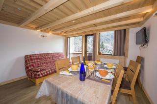 Grand Roc B112 from Slopes 260m, View, Parking & WiFi - Happy Rentals - 0