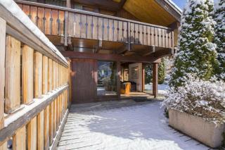 Chalet Chantey Mourry 67 Ski Chalet & Sleeps 8-9 - Happy Rentals - 2
