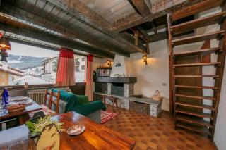 Arianna - Happy Rentals - 8