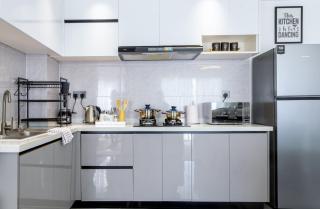 1-Bedroom Apartment with Nairobi National Park Views - 1