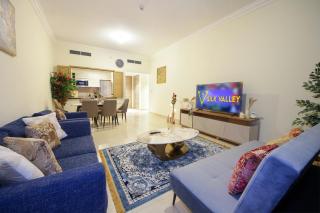 Modern 1BR with Access to Pool and Gardens - 3