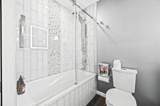 Cozy Retreat Near Downtown Lou and Attractions - 5