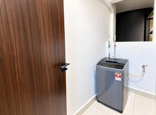 K Avenue by Hope Staycation 2BR Free Parking - 4