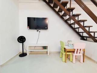 Amanseri Pontian Homestay Netflix Unifi - 8