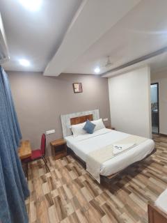 FabHotels Elvantis House - 6