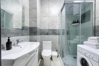 3-6 Vozdvizhenka, Dehtiarna 6, Kyiv centre, stunning city view, Petrovdim Apartment - 7