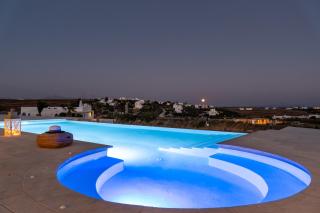 Golden Bay luxury villas and suites - 9