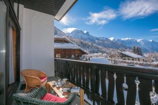 Chalet Charpoua for 6 near Le Tour Ski Lifts - Happy Rentals - 0