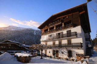 Résidence le Chardonnet D Studio w/Shared Pool & panoramic views - Happy Rentals - Chamonix-Mont-Blanc - 0