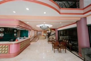 La Fiesta Hotel - 5