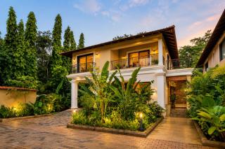 Rr Beach Villa - 1