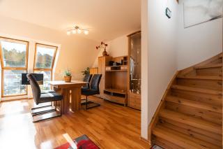 Seeuferblick - Komfortable 2-Etagen-Wohnung für 4 Personen an der Müritz - 6