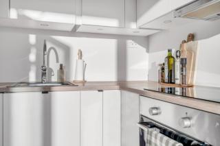 Vervet Premium - Central Stay with a View - 3