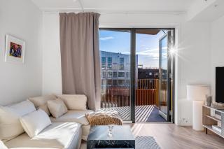 Vervet Premium - Central Stay with a View - 9