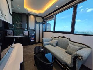 Aura Hotel - 9