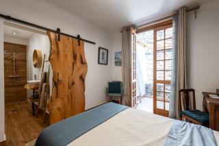 Casa das Flores Funchal - Your Charming Home with Local Secrets - 9